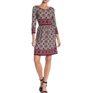 Max Studio Three Quarter Sleeve Printed Midi Dress Burgundy and White size XS